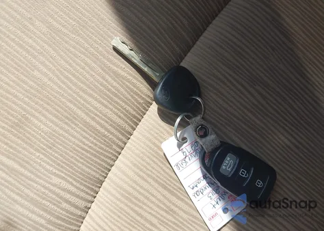 2013 Hyundai Sonata Gls z USA, uszkodzony, nr VIN 5NPEB4AC1DH615777